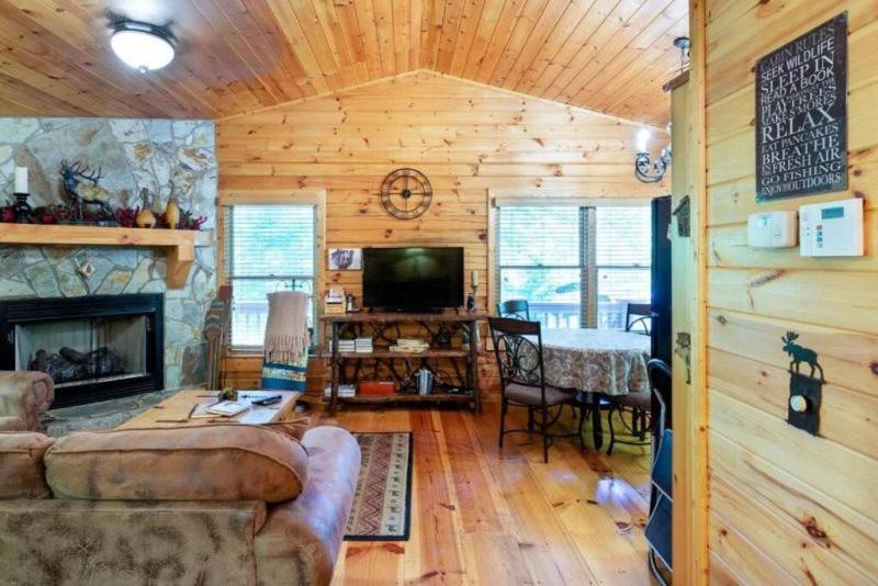 Mountain Spirit Cabin - Fireplace And Hot Tub Villa Blue Ridge Eksteriør billede