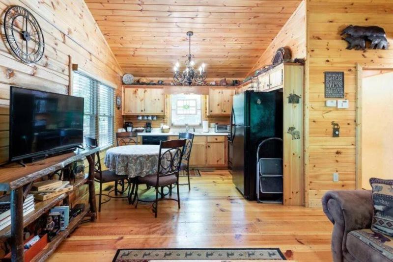 Mountain Spirit Cabin - Fireplace And Hot Tub Villa Blue Ridge Eksteriør billede