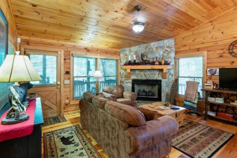 Mountain Spirit Cabin - Fireplace And Hot Tub Villa Blue Ridge Eksteriør billede